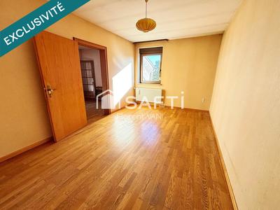 Maison - 214 m² - 10 pièces