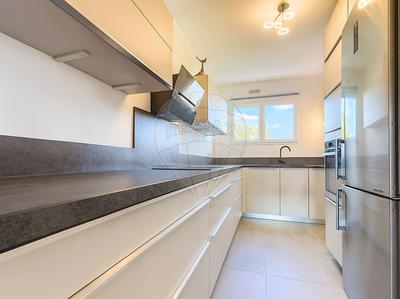 Appartement - 84 m² - 3 pièces