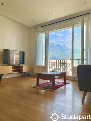 Chambre - 12 m² - 1 pièce