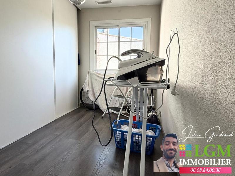 Maison - 99 m² - 5 pièces