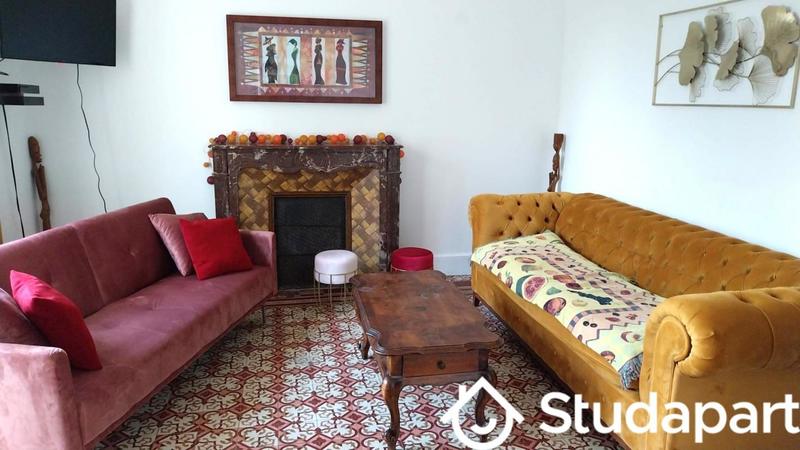 Chambre - 12 m² - 1 pièce