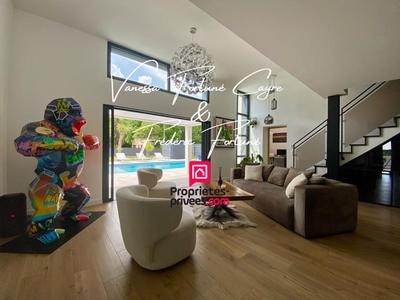 Maison - 190 m² - 5 pièces