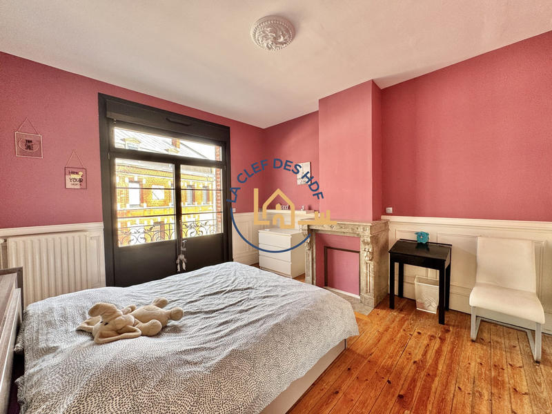 Maison - 215 m² - 7 pièces