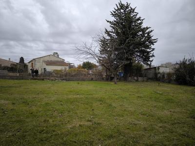Terrain constructible - 750 m²