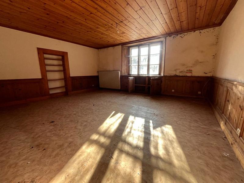 Maison - 215 m² - 8 pièces