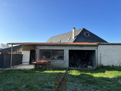 Maison - 126 m² - 10 pièces