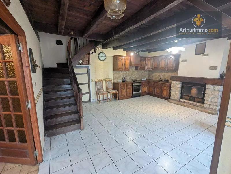 Maison - 104 m² - 5 pièces