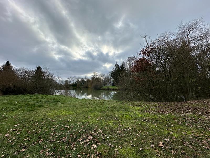 Terrain de loisirs - 25 730 m²