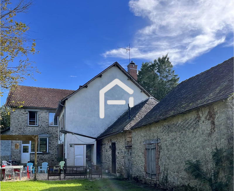 Maison - 282 m² - 14 pièces