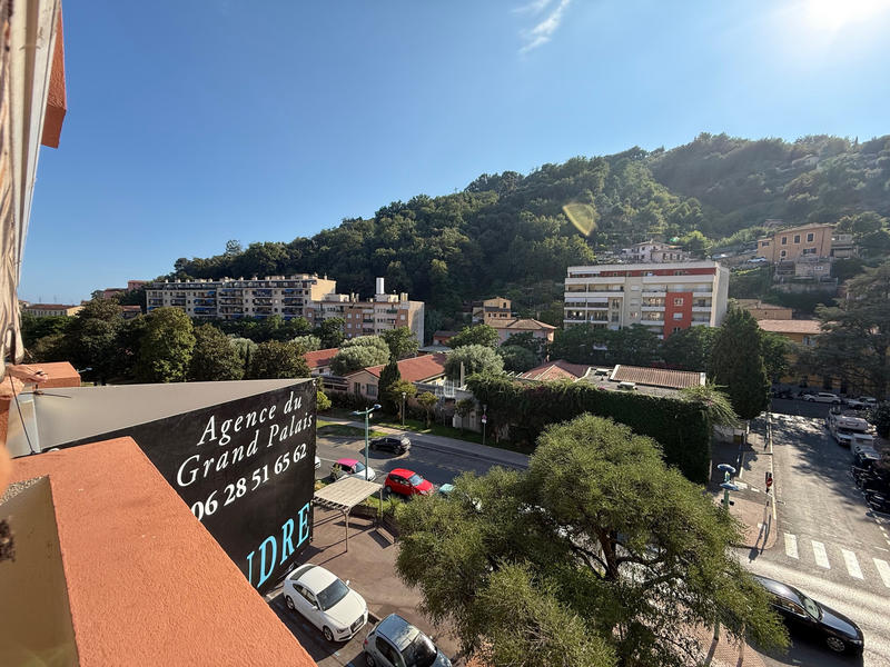 Appartement - 82 m² - 3 pièces