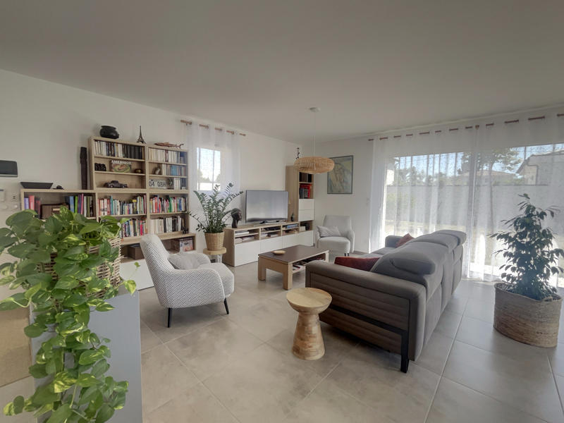 Maison - 99 m² - 4 pièces