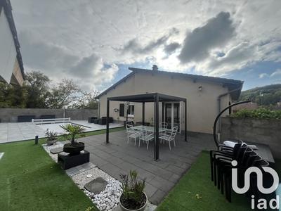 Maison - 152 m² - 6 pièces