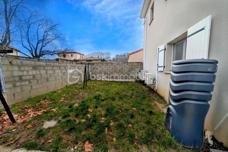 Maison jumelée - 99 m² - 5 pièces