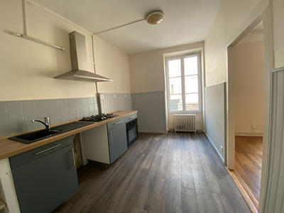 Appartement - 77 m² - 3 pièces