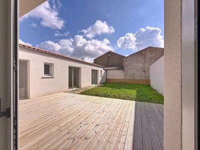 Maison - 144 m² - 6 pièces