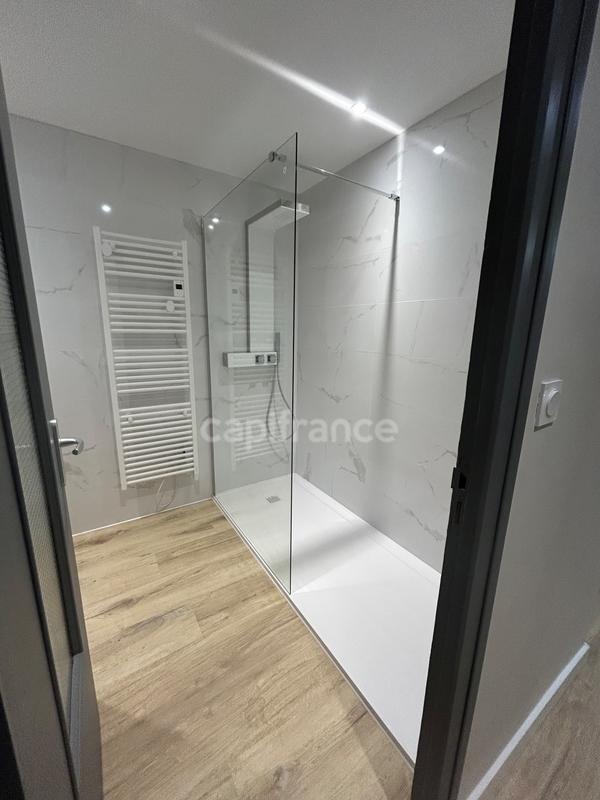 Appartement - 87 m² - 3 pièces