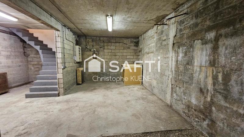 Maison - 218 m² - 9 pièces