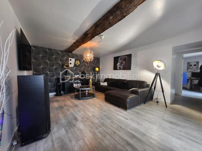 Maison en pierre - 157 m² - 7 pièces