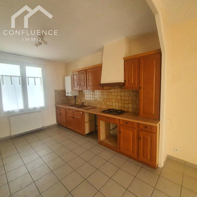 Maison de ville - 80 m² - 4 pièces