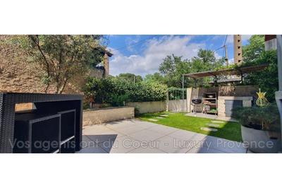 Maison de ville - 120 m² - 6 pièces