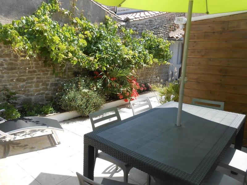 Propriété - 148 m² - 6 pièces