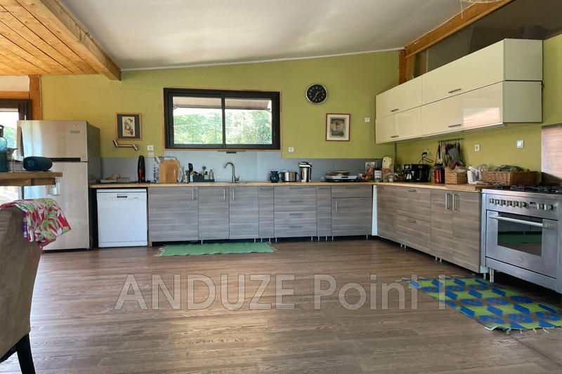 Maison - 207 m² - 7 pièces