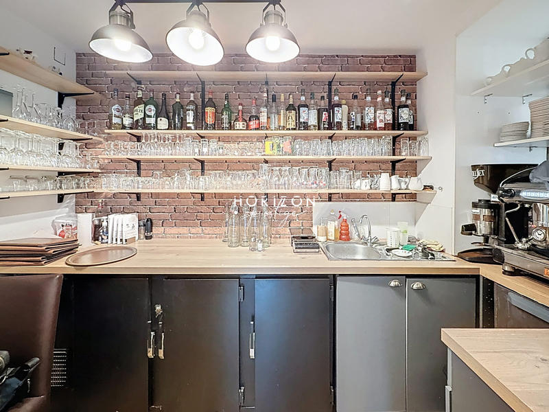 Maison ancienne - 400 m² - 15 pièces