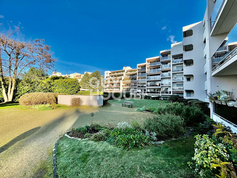 Appartement - 107 m² - 5 pièces