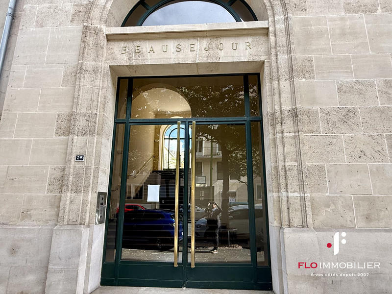 Appartement - 102 m² - 5 pièces