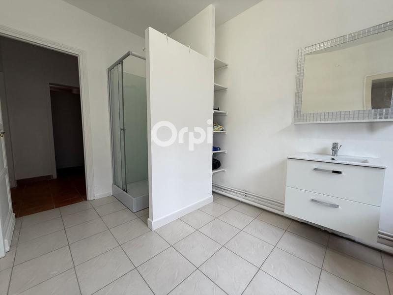 Maison - 210 m² - 10 pièces