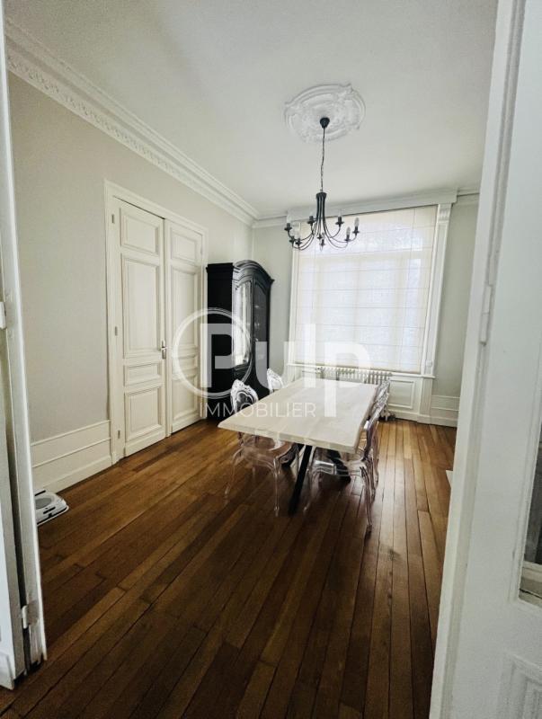 Maison de maîtres - 208 m² - 7 pièces