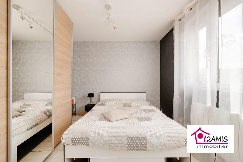 Maison - 140 m² - 7 pièces