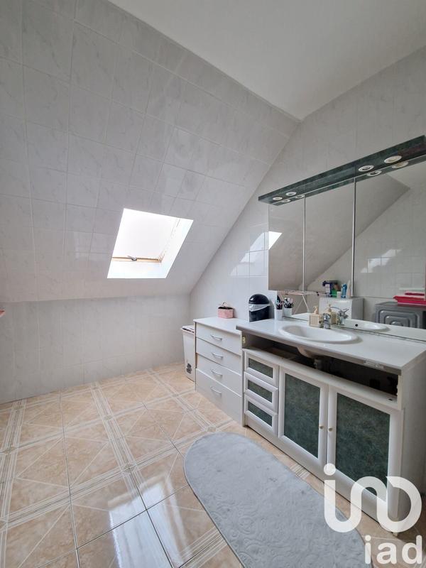 Maison - 185 m² - 7 pièces