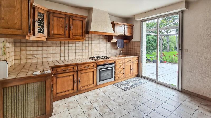 Maison - 268 m² - 10 pièces