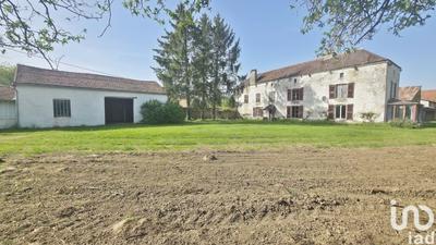 Maison - 230 m² - 6 pièces