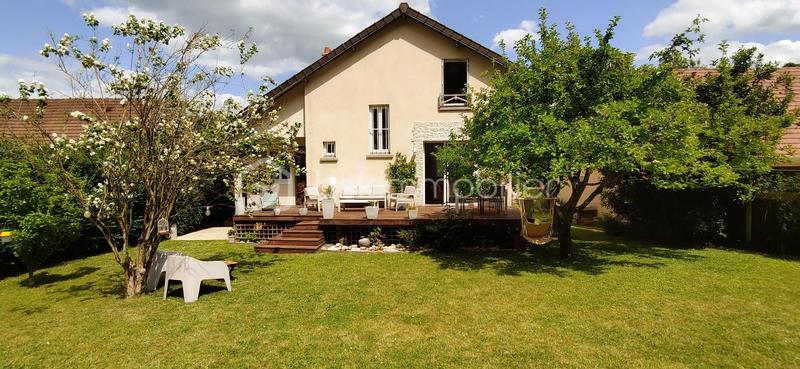 Maison - 104 m² - 5 pièces