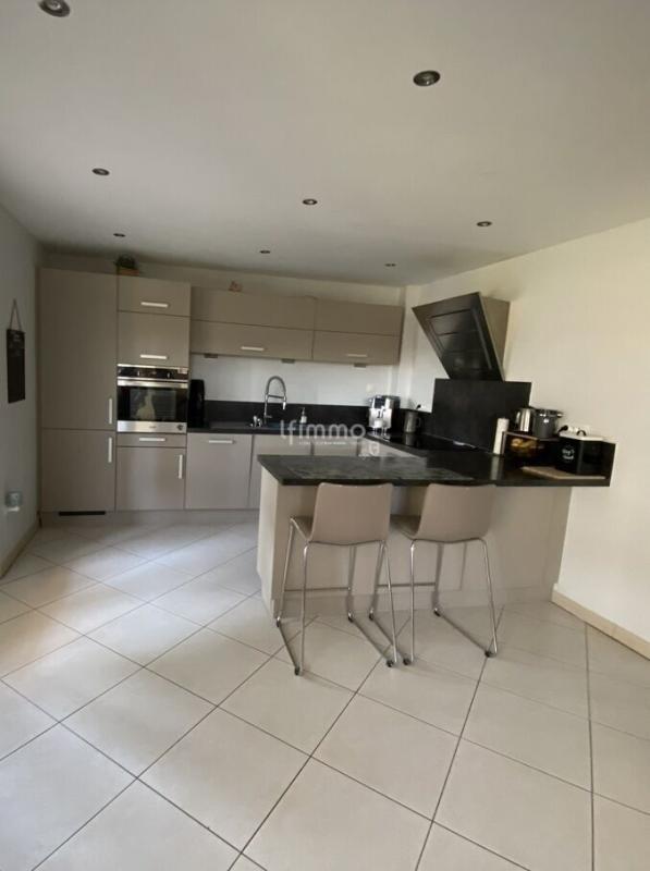 Appartement - 96 m² - 4 pièces