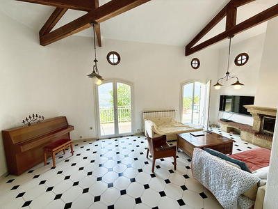 Maison - 150 m² - 5 pièces