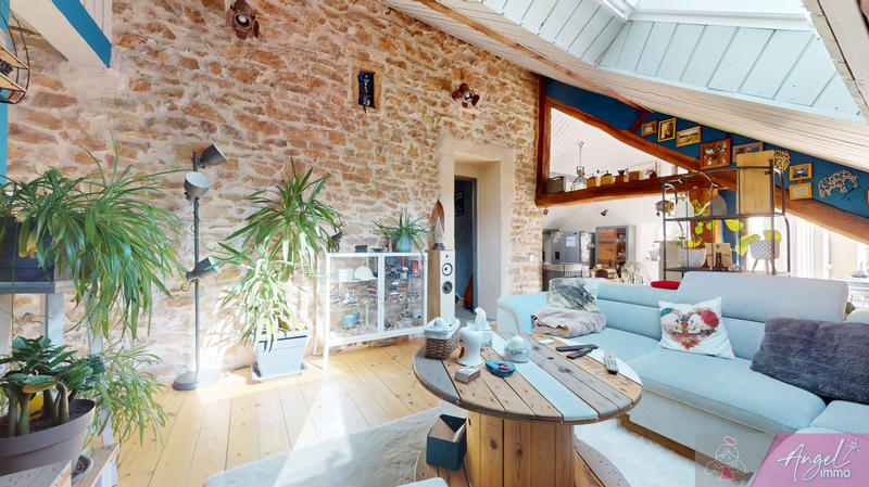 Maison - 90 m² - 4 pièces