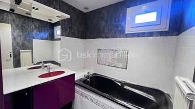 Maison traditionnelle - 136 m² - 7 pièces