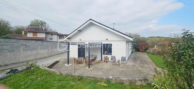 Maison - 95 m² - 4 pièces