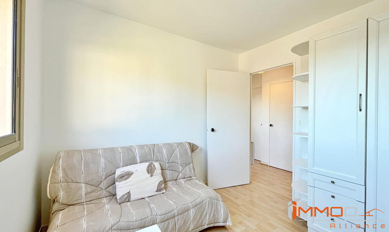 Appartement - 80 m² - 3 pièces