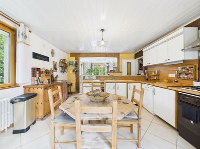 Maison - 210 m² - 5 pièces