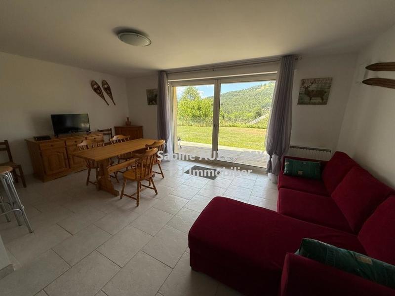 Maison - 300 m² - 15 pièces