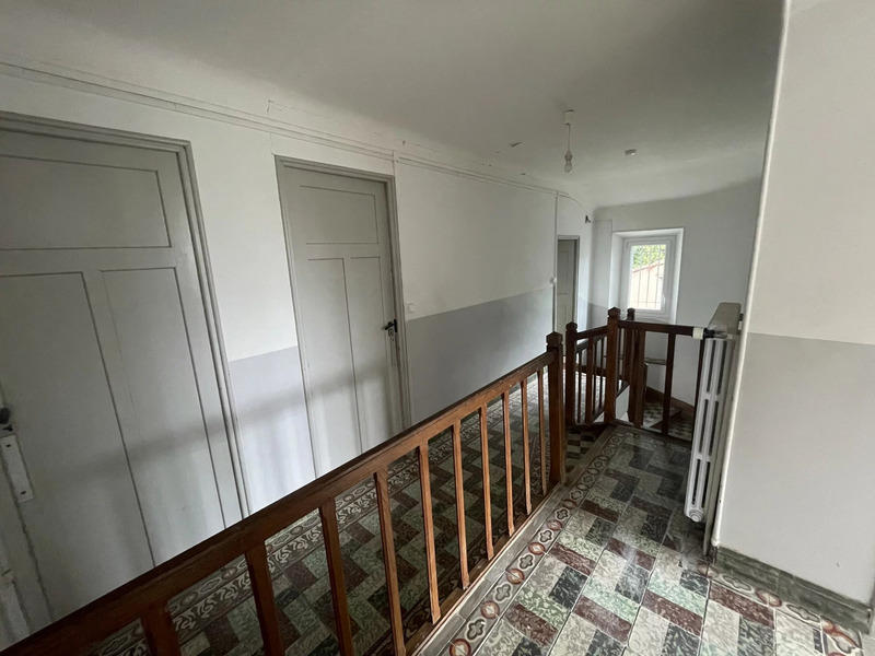 Maison - 195 m² - 7 pièces