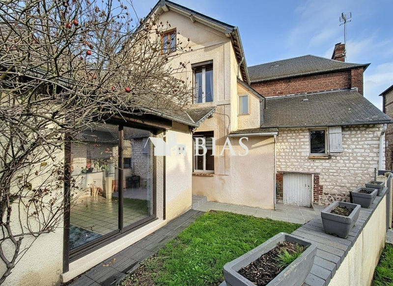 Maison - 68 m² - 4 pièces