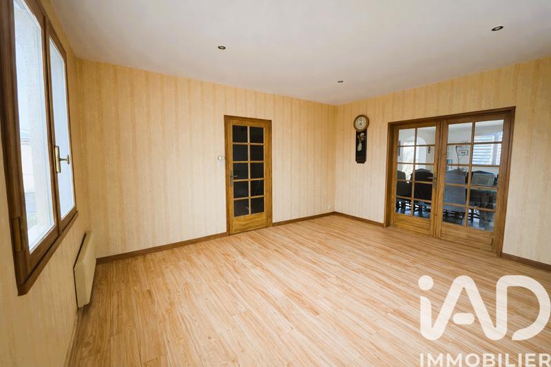 Maison - 260 m² - 7 pièces