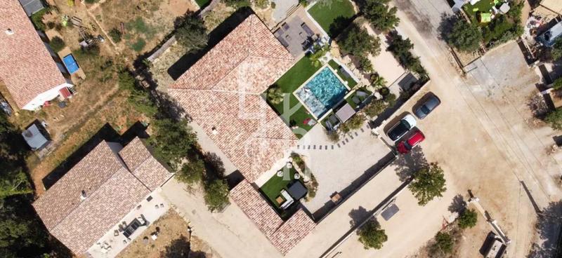 Maison - 162 m² - 5 pièces