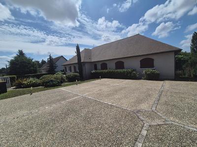 Maison - 163 m² - 6 pièces