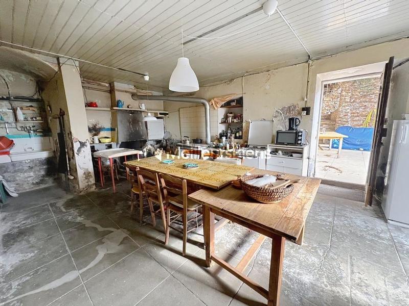 Propriété - 250 m² - 10 pièces